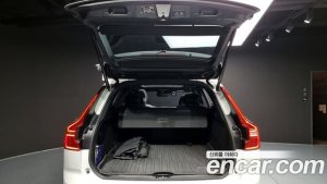 Volvo XC60 T8 R-line 2021 года из Южной Кореи