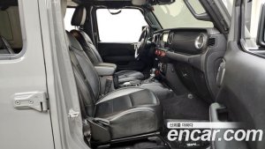 Jeep Wrangler 2.0 Overland Unlimited Top 4Door 2021 года из Южной Кореи