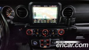Jeep Wrangler 2.0 Overland Unlimited Top 4Door 2021 года из Южной Кореи
