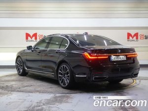 BMW 7-Series 740i M Sport 2021 года из Южной Кореи