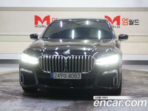 BMW 7-Series 740i M Sport 2021 года из Южной Кореи