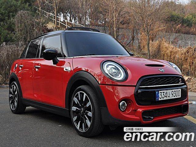 Mini Cooper 5Door HIGH 2021 года из Кореи