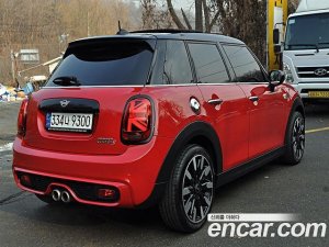 Mini Cooper 5Door HIGH 2021 года из Южной Кореи