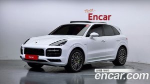 Porsche Cayenne 3.0 E-하이브리드 2020 года из Южной Кореи