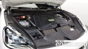 Porsche Cayenne 3.0 E-하이브리드 2020 года из Южной Кореи