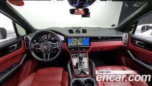 Porsche Cayenne 3.0 E-하이브리드 2020 года из Южной Кореи