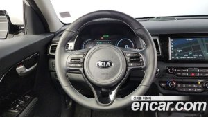 Kia Niro Prestige 2021 года из Южной Кореи