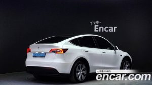 Tesla Model Y Standard RANGE 2021 года из Южной Кореи