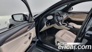 BMW 5-Series 520i M Sport 2020 года из Южной Кореи