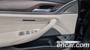 BMW 5-Series 520i M Sport 2020 года из Южной Кореи