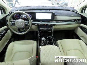 Kia Carnival 7-Seater Noblesse 2022 года из Южной Кореи