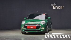Mini Cooper Convertible DEFAULT 2020 года из Южной Кореи