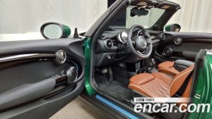 Mini Cooper Convertible DEFAULT 2020 года из Южной Кореи