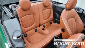 Mini Cooper Convertible DEFAULT 2020 года из Южной Кореи