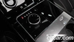 Land Rover Range Rover Velar 2.0 D240 SE 2019 года из Южной Кореи