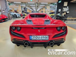 Ferrari F8 3.9 V8 2021 года из Южной Кореи