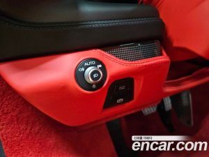 Ferrari F8 3.9 V8 2021 года из Южной Кореи