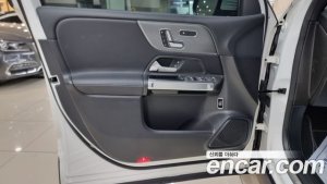 Mercedes-Benz GLB-Class GLB220 2021 года из Южной Кореи