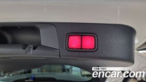 Mercedes-Benz GLB-Class GLB220 2021 года из Южной Кореи