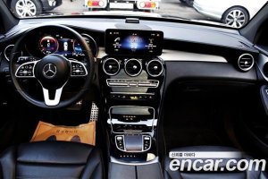 Mercedes-Benz GLC-Class GLC300 4MATIC Premium 2021 года из Южной Кореи