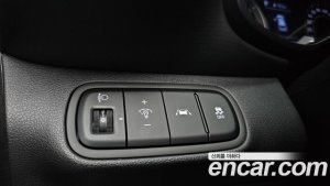 Hyundai Venue 1.6 Smart 2020 года из Южной Кореи