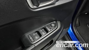 Hyundai Venue 1.6 Smart 2020 года из Южной Кореи