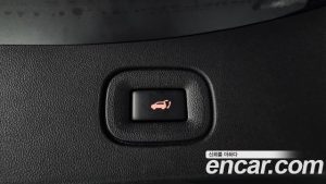 Renault-KoreaSamsung QM6 2.0 GDe RE Signature 2WD 2020 года из Южной Кореи