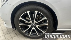 Mercedes-Benz E-Class E250 Avantgarde 2020 года из Южной Кореи