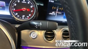 Mercedes-Benz E-Class E250 Avantgarde 2020 года из Южной Кореи