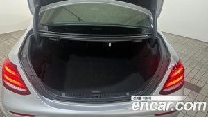 Mercedes-Benz E-Class E250 Avantgarde 2020 года из Южной Кореи