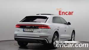 Audi Q8 45 TDI 4WD Premium 2021 года из Южной Кореи