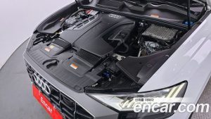 Audi Q8 45 TDI 4WD Premium 2021 года из Южной Кореи