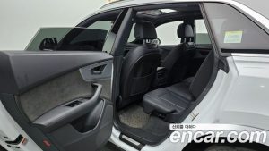 Audi Q8 45 TDI 4WD Premium 2021 года из Южной Кореи