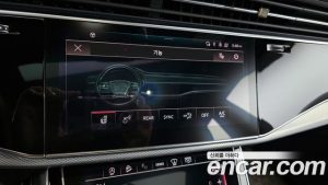 Audi Q8 45 TDI 4WD Premium 2021 года из Южной Кореи