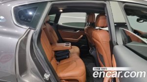 Maserati Levante 3.0 AWD 2020 года из Южной Кореи