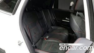Mercedes-Benz GLA-Class GLA250 4MATIC 2020 года из Южной Кореи
