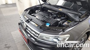 Volkswagen Tiguan 2.0 TDI Prestige 2020 года из Южной Кореи