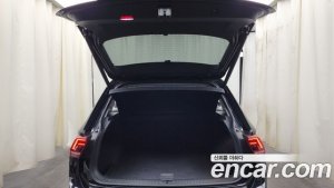 Volkswagen Tiguan 2.0 TDI Prestige 2020 года из Южной Кореи