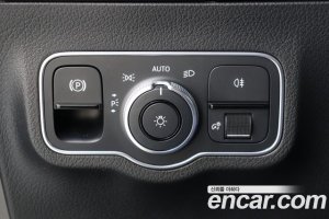 Mercedes-Benz GLA-Class GLA250 4MATIC 2020 года из Южной Кореи