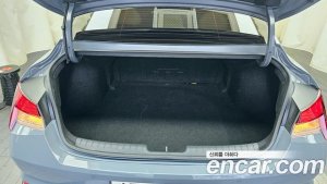 Hyundai AVANTE 1.6 2021 года из Южной Кореи