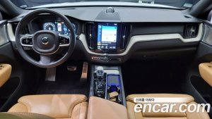 Volvo XC60 T8 Inscription 2020 года из Южной Кореи