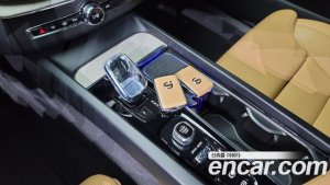 Volvo XC60 T8 Inscription 2020 года из Южной Кореи