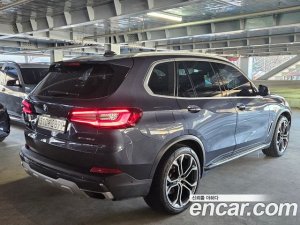 BMW X5 xDrive 40d xLine 2021 года из Южной Кореи