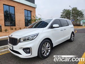 Kia Carnival 9-Seater Prestige 2020 года из Южной Кореи