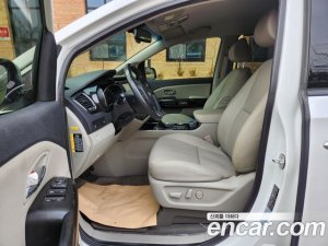 Kia Carnival 9-Seater Prestige 2020 года из Южной Кореи
