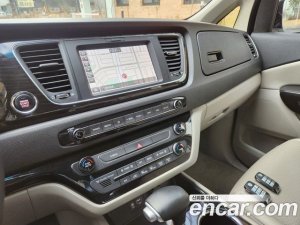 Kia Carnival 9-Seater Prestige 2020 года из Южной Кореи