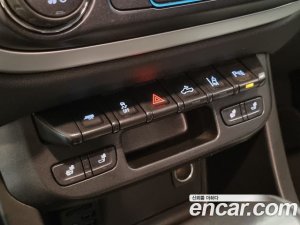 ChevroletGMDaewoo Colorado 3.6 Extreme 4WD 2020 года из Южной Кореи