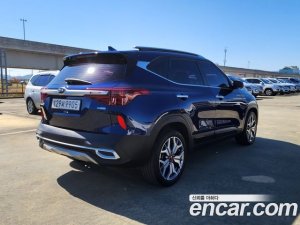 Kia Seltos Дизель 1.6 2WD 2020 года из Южной Кореи