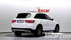 Mercedes-Benz GLC-Class GLC300e 4MATIC 2020 года из Южной Кореи