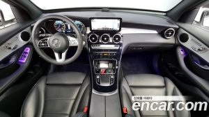 Mercedes-Benz GLC-Class GLC300e 4MATIC 2020 года из Южной Кореи